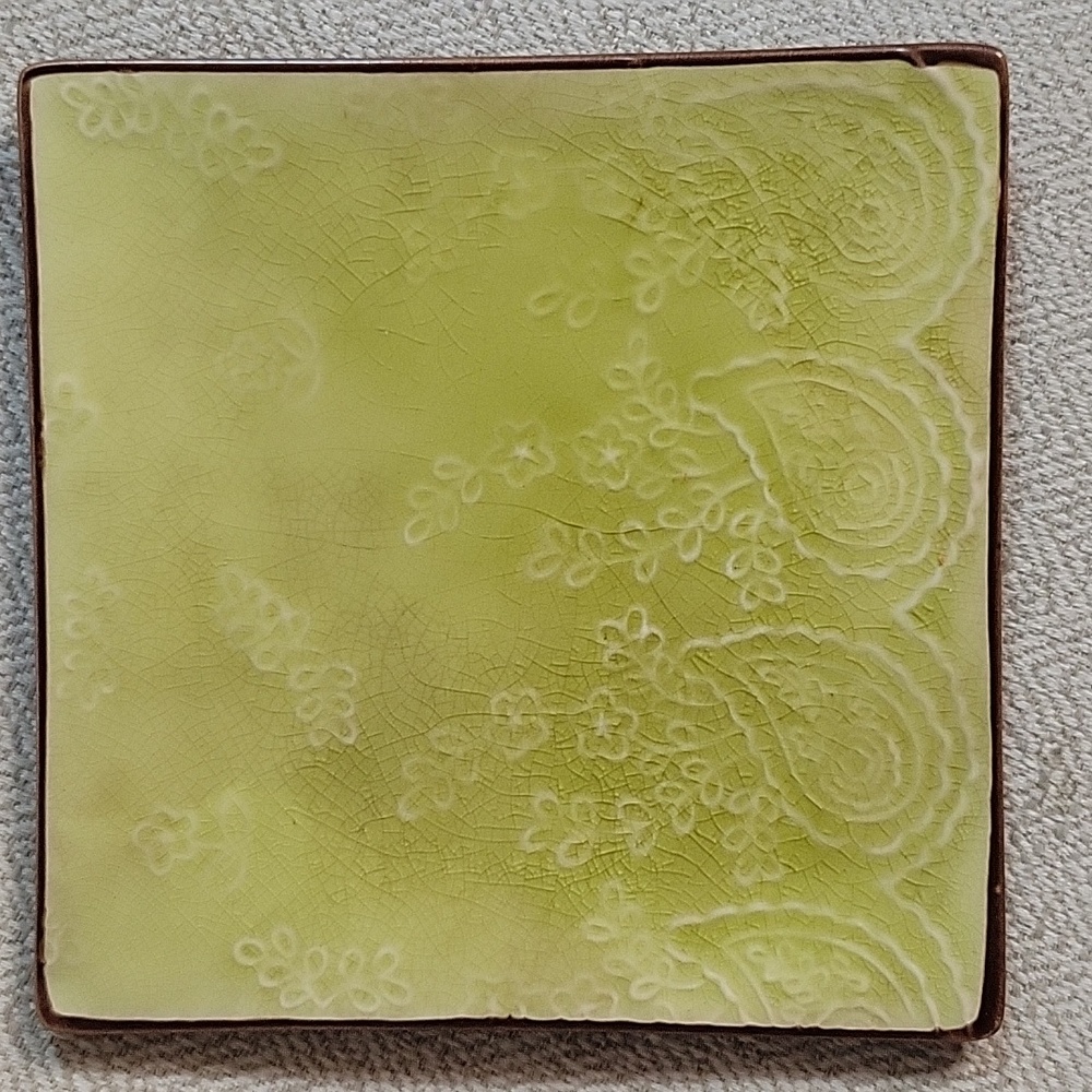 PIER 1 CHARTREUSE CANDLE PLATE SPOON REST DECORATIVE DISH